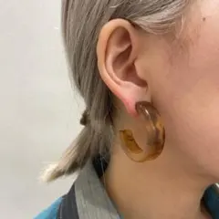 ピアス 5色あり■マーブル べっ甲 クリア フープ ピアス■数量限定！早い者勝ち