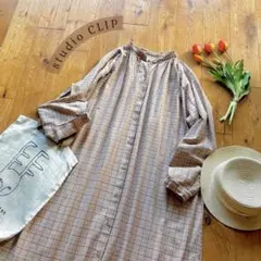 スタディオクリップ＊チェック柄 フリル衿長袖ワンピース ベージュ シングルガーゼ