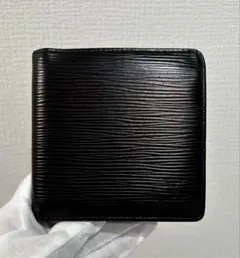 【LOUIS VUITTON】 美品☆エピ　ブラック　二つ折り財布