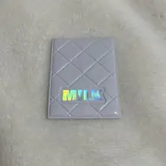 M!LK プレミル継続特典 キルティングミラー