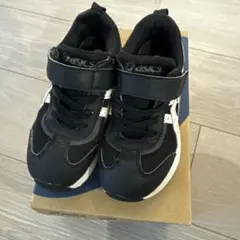 ASICS SUKU2　NEIRA MINI BLACK/WHITE 18cmのサムネイル