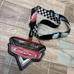 ディズニーリゾート⭐︎カーズ エンブレムパスケース　CARSのサムネイル