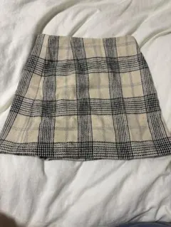 チェック柄タイトスカート
