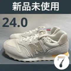 ⑦24.0 ニューバランス　レディース　スニーカー　W373686B ベージュのサムネイル