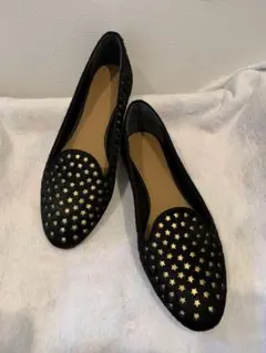 黒の星型スタッズスリッポン