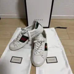 GUCCI エース ミツバチ刺繍 ホワイトレザーロートップスニーカーのサムネイル