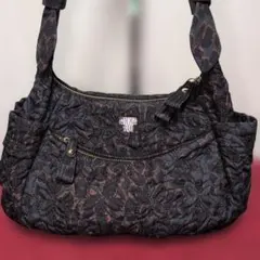 ☆美品☆ANNA SUI アナスイ キルティング ショルダー 蝶々　バッグ