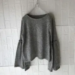 グレー フレア袖 ニット 長袖　大人可愛い♡