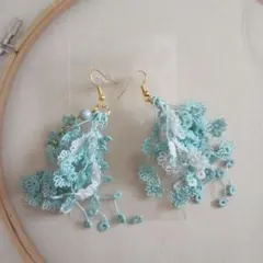 ネモフィラ　ピアス　タティングレース編み　ハンドメイド