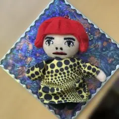 草間彌生 YAYOIちゃん人形 プラッシュ キーホルダー ミニステッカー