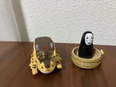 【匿名配送】トミカ　ジブリ　カオナシ　ねこバス　2点セットのサムネイル
