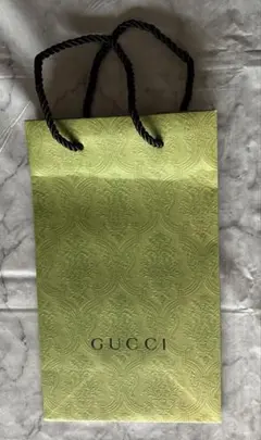 グッチGUCCI×ヒグチユウコ　マチ20cm ショッパー紙袋　ショッピングバッグ GUCCI(グッチ) 手提げ紙袋 2026 ショッパー - メルカリ