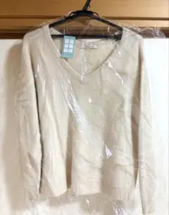 【ほぼ未使用】Stola. ラクーン 100% ニット　セーター クリーム色