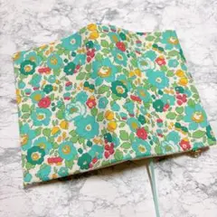ブックカバー 文庫判 ベッツィ Liberty