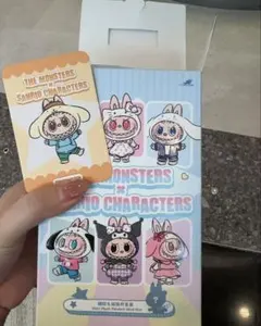 POP MART THE MONSTERS ×ラブブ サンリオ　ぬいぐるみ