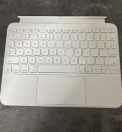 Apple iPad用　Magic Keyboard MODEL A2695