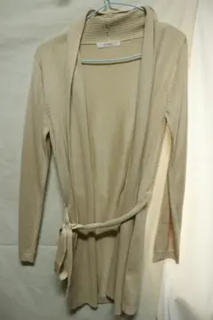 groveニットカーディガンベージュ/良品シンプル重宝