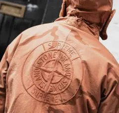 Supreme Stone IslandRiot MaskCamo Jacketのサムネイル