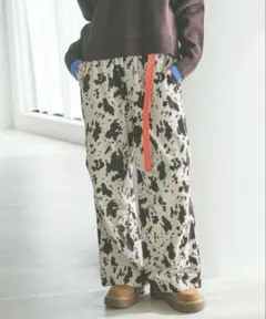 ニコアンド プリントコーデュロイパンツ カウパターン