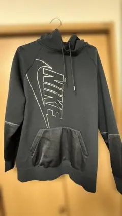 Nike ブラック パーカー Mサイズ