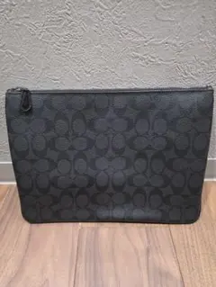 COACH シグネチャー クラッチバッグ