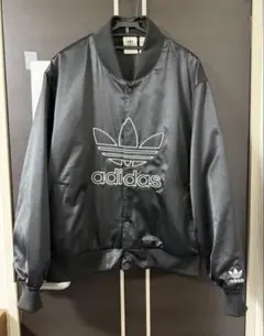 adidas ブラック サテン ボンバージャケット