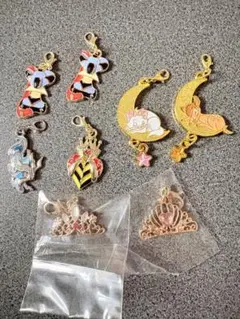 ディズニーストア シークレットキーホルダー