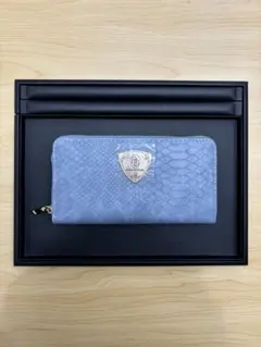 み*ゃ様 芦屋ダイヤモンド パイソン(へび)柄 ラウンドファスナー長財布