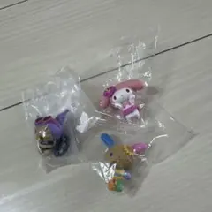 サンリオ　みんなでバカンスフィギュア　マイメロ　クロミ　ウサハナ