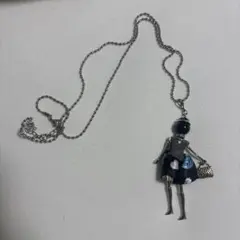 人形型ペンダント ネックレス
