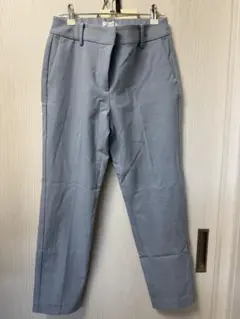 水色　パンツ