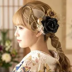 薔薇の髪飾り♡ブラック＆ゴールド 成人式髪飾り 振袖 前撮り ローズ