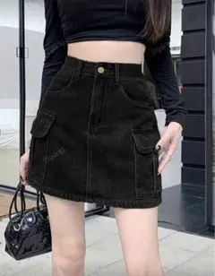 値下げ不可台形ブラックタイトミニデニムスカート。