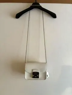 FURLA ホワイト メトロポリス　ミニショルダーバッグ　美品