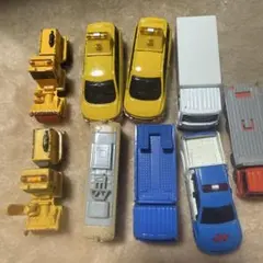 ミニカー8台路面電車1台