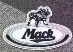 《白黒銀銅像風MC猛犬》車魂マック・トラックスMack Trucks刺繍ワッペン