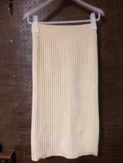 タイトスカート