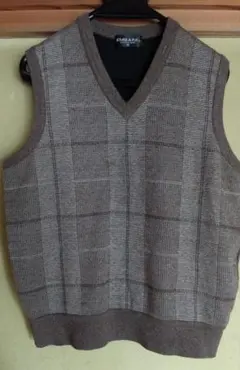 Item thumbnail for item cebe3e53-be9f-402a-8d97-1f2e6bd8f546