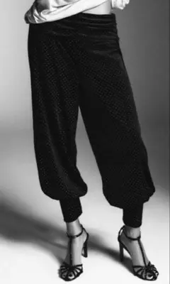 【新品未使用ZARA】ラインストーン付きベルベットバギーパンツ