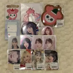 モモ　グッズ　セット　缶バッチ　トレカ　オーナメント