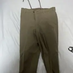 カーキ チノパン フロントボタン付き