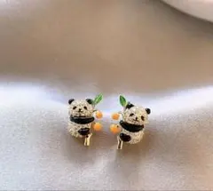 パンダデザイン ピアス(両耳用)