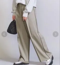 ビューティーアンドユース　サイドライン　ワイドパンツ　Sサイズ