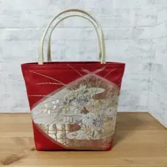 帯リメイクバッグ赤地に菊花　やや織り傷あり