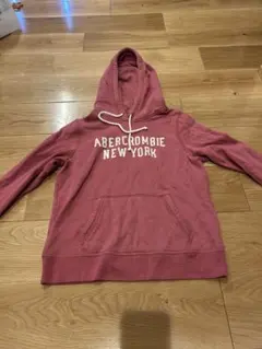 Abercrombie & Fitch ピンクパーカー S