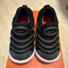 NIKE スニーカー