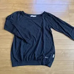 EARTH MUSIC& ECOLOGY ブラック長袖トップス