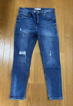 ZARA ライトブルースキニーデニム　ダメージ加工