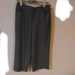 グレー ガウチョパンツ