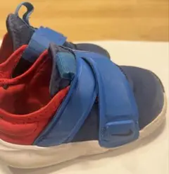 Nike スニーカー 青/赤 ストラップ式